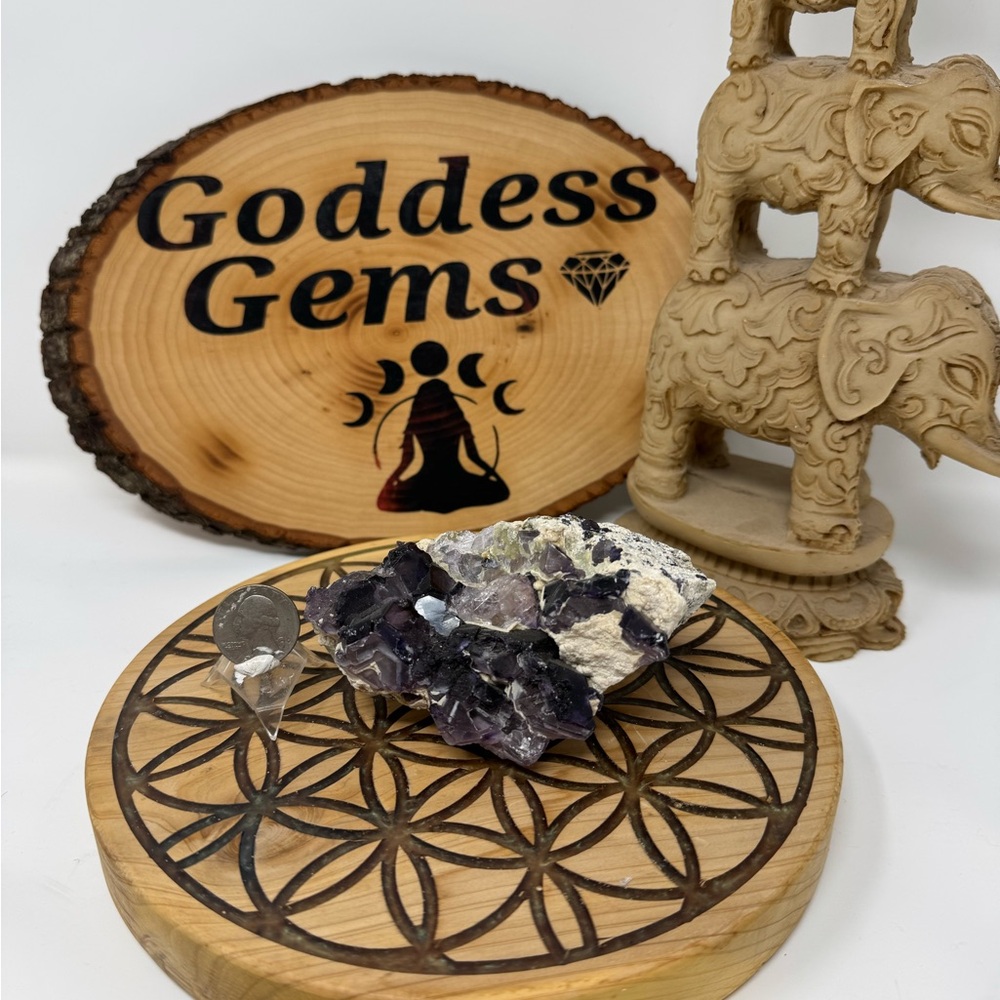 Purple cubic fluorite